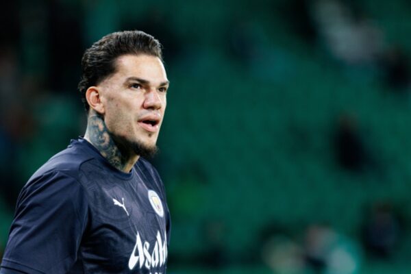 Fenerbahçe, Ederson transferini bitirdi: İstanbul’... Fenerbahçe, Ederson transferini bitirdi: İstanbul’...