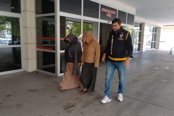 Manisa’da çelik kasa hırsızlarına gözaltı Manisa’da çelik kasa hırsızlarına gözaltı