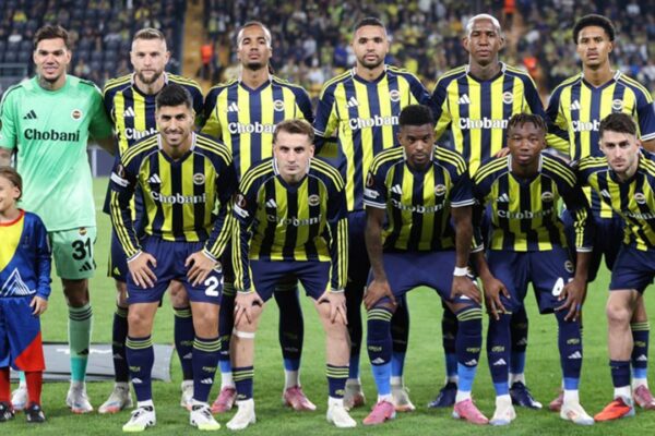 Sil baştan Fenerbahçe: 6 oyuncuya kapı göründü!