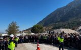 Büyükşehir personeline yol ve cadde çalışmalarında... Büyükşehir personeline yol ve cadde çalışmalarında...